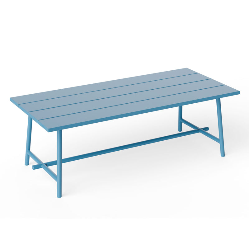 Fred’s Outdoor Table by Fatboy in wave blue, featuring a durable aluminum design with foldable legs, perfect for stylish outdoor gatherings.